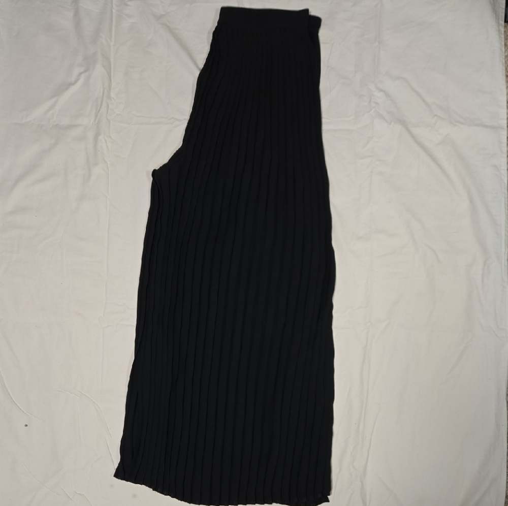 Eileen Fisher Black Pleated Trousers
